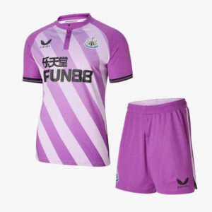 Newcastle United 2021/22 Goalkeeper Adult Jersey And Shorts Kit